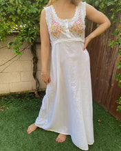 Load image into Gallery viewer, Bouquet Gown