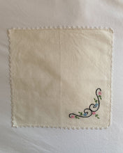 Load image into Gallery viewer, Flower Napkins