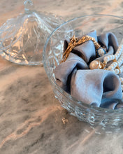 Load image into Gallery viewer, Lotus Flower Jar with Lid