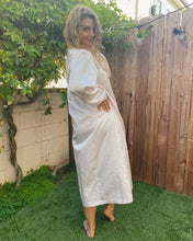Load image into Gallery viewer, Shimmering Nightgown