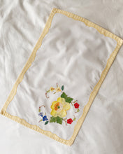 Load image into Gallery viewer, Floral Cloth Napkins