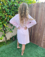 Load image into Gallery viewer, Pink Bubble Bath Robe