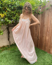 Load image into Gallery viewer, Sweet Petal Maxi