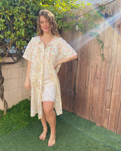 Load image into Gallery viewer, Garden Wall Robe