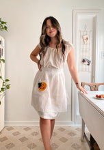 Load image into Gallery viewer, Ghost White Half Apron