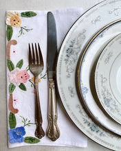 Load image into Gallery viewer, Mulit Flower Cloth Napkins