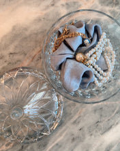 Load image into Gallery viewer, Lotus Flower Jar with Lid