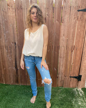 Load image into Gallery viewer, Cream Simple Tank