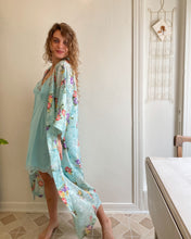 Load image into Gallery viewer, Shimmering Flower Robe