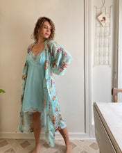 Load image into Gallery viewer, Shimmering Flower Robe