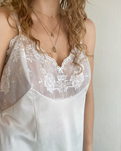 Load image into Gallery viewer, White Tulip Lace Tank