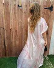 Load image into Gallery viewer, Romance Pink Robe