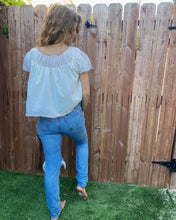 Load image into Gallery viewer, Rose Puff Sleeve Top
