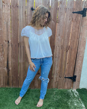 Load image into Gallery viewer, Rose Puff Sleeve Top