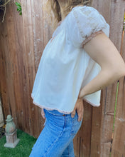 Load image into Gallery viewer, Rose Puff Sleeve Top