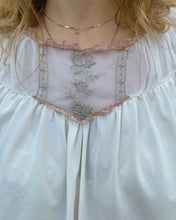 Load image into Gallery viewer, Rose Puff Sleeve Top