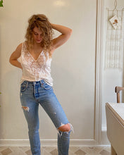Load image into Gallery viewer, Lacy V Tank