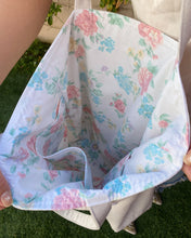 Load image into Gallery viewer, Lacy Love Market Bag