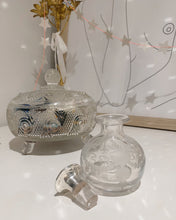 Load image into Gallery viewer, Etched Flower Perfume Bottle