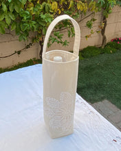 Load image into Gallery viewer, Doily Burst Wine Tote