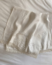 Load image into Gallery viewer, Cherub Tea Towel