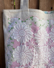 Load image into Gallery viewer, Flower Field Market Bag