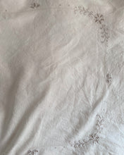Load image into Gallery viewer, Square Table Cloth
