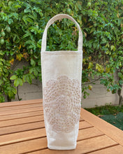 Load image into Gallery viewer, Lace Flower Wine Tote