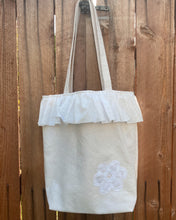 Load image into Gallery viewer, Daisy Ruffle Market Bag