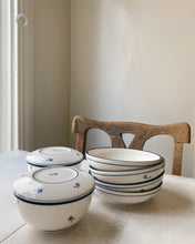 Load image into Gallery viewer, Ditsy Daisy Bowls