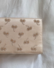 Load image into Gallery viewer, Beaded Bow Clutch
