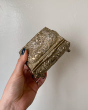 Load image into Gallery viewer, Velvet Jewelry Box