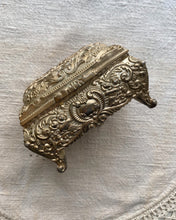 Load image into Gallery viewer, Velvet Jewelry Box