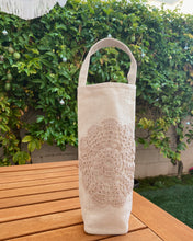 Load image into Gallery viewer, Dusty Lace Burst Wine Tote