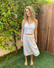 Load image into Gallery viewer, Small Lace Skirt