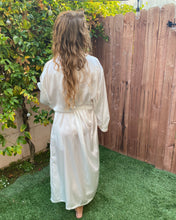 Load image into Gallery viewer, Foggy Morning Robe