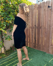 Load image into Gallery viewer, Black Velvet Sweetheart Dress