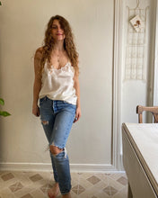 Load image into Gallery viewer, White Flower Tank