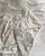 Load image into Gallery viewer, Rose Button Shirt