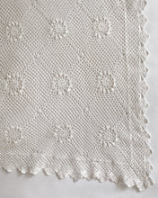 Load image into Gallery viewer, Crochet Rectangle Table Cloth