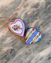 Load image into Gallery viewer, Purple Heart Locket Box