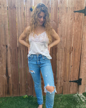 Load image into Gallery viewer, White Tulip Lace Tank