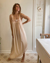 Load image into Gallery viewer, Peach Aline Slip