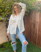 Load image into Gallery viewer, Garden Button Shirt