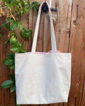 Load image into Gallery viewer, Flowers & Hearts Market Bag
