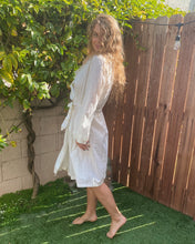 Load image into Gallery viewer, Slumber Rosebud Robe