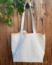 Load image into Gallery viewer, Gold Flower Market Bag