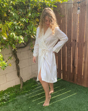 Load image into Gallery viewer, Slumber Rosebud Robe