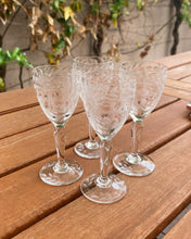 Load image into Gallery viewer, Daisy Stemmed Shot Glasses