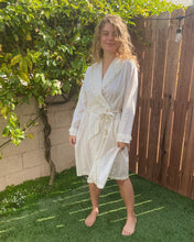 Load image into Gallery viewer, Slumber Rosebud Robe